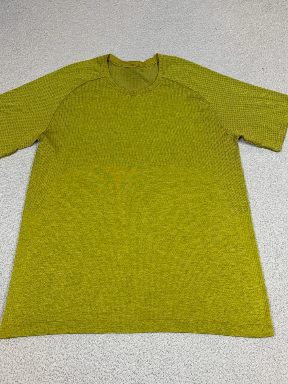 lululemon athletica Shirt Men's XL Olive Short Sleeve Athletic Workout Gym